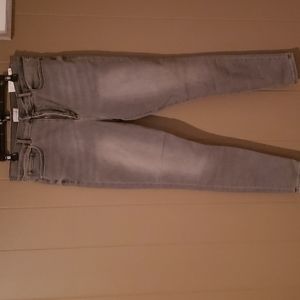 Loft - The Sculpt Jegging High rise regular Size 32/14 in Stonewashed Gray.